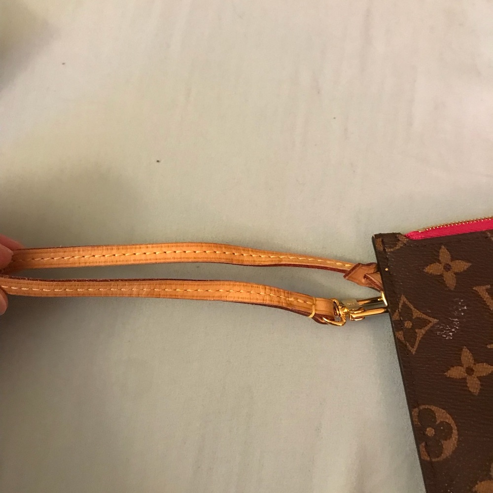 Louis vuitton neverfull pouchette monogram